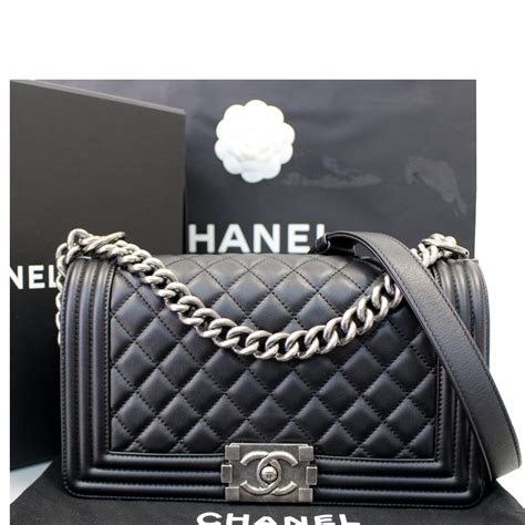 chanel boy bag lambskin